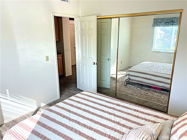 42205 Round Hill Drive, Lancaster, CA 93536