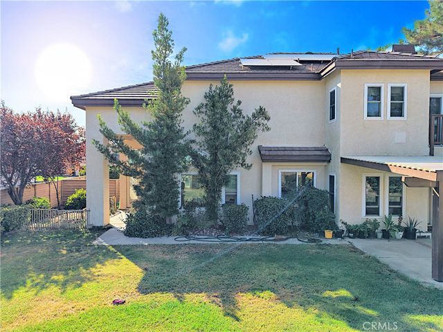 42205 Round Hill Drive, Lancaster, CA 93536