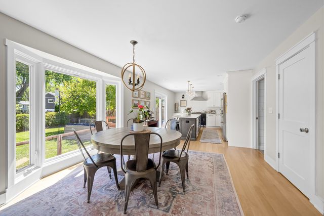 621 Nordic Court, Libertyville, IL 60048