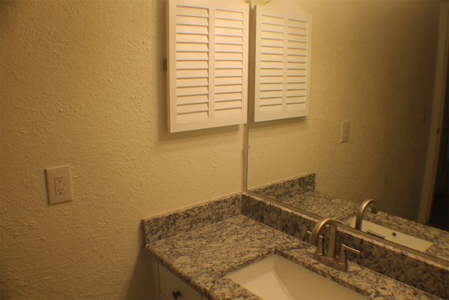 4859 Cedar Springs Road 147, Dallas, TX 75219