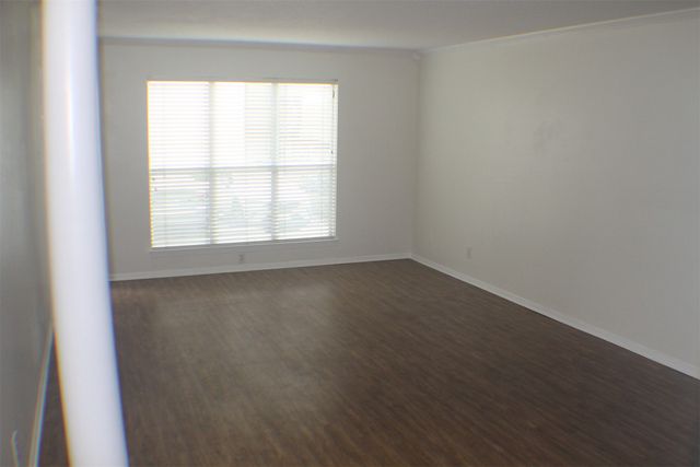4859 Cedar Springs Road 147, Dallas, TX 75219