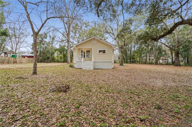 10070 Court Street, Grand Bay, AL 36541