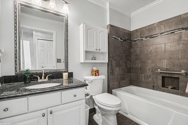 4161 Paisley Drive, Sterling Heights, MI 48314