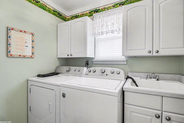 4161 Paisley Drive, Sterling Heights, MI 48314