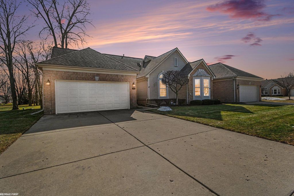 4161 Paisley Drive, Sterling Heights, MI 48314