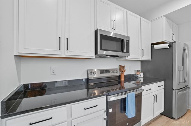 1548 Summerview Lane, Miami Twp, OH 45150