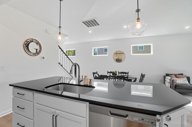 1548 Summerview Lane, Miami Twp, OH 45150