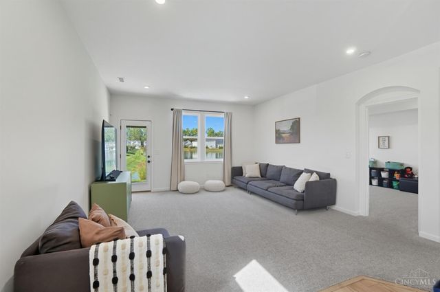 1548 Summerview Lane, Miami Twp, OH 45150