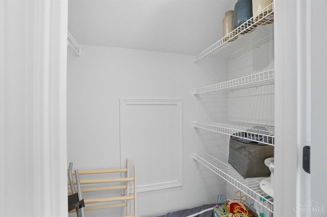 1548 Summerview Lane, Miami Twp, OH 45150