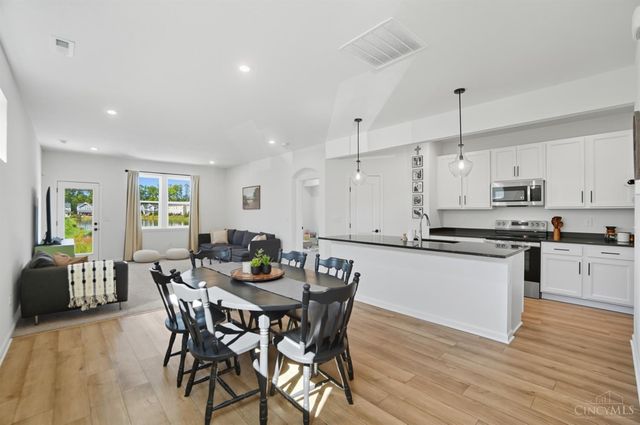 1548 Summerview Lane, Miami Twp, OH 45150