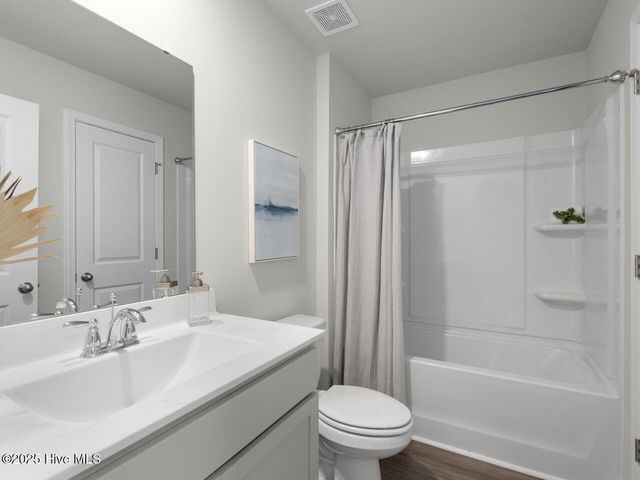 4326 Majesty Drive Unit 353, Castle Hayne, NC 28429