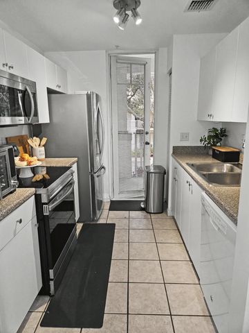 4892 Chancellor Drive 21, Jupiter, FL 33458