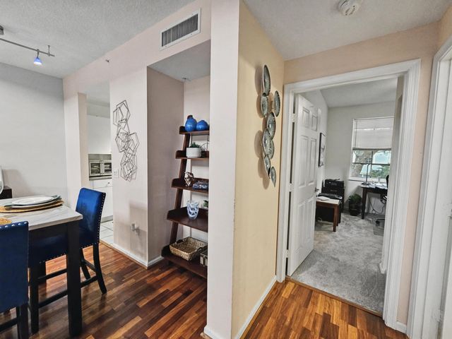 4892 Chancellor Drive 21, Jupiter, FL 33458