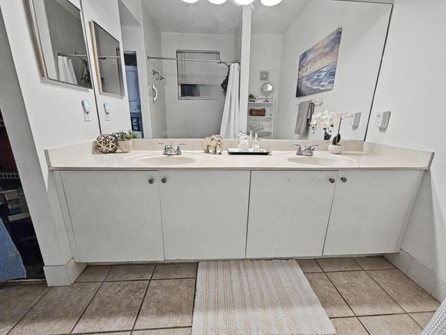 4892 Chancellor Drive 21, Jupiter, FL 33458