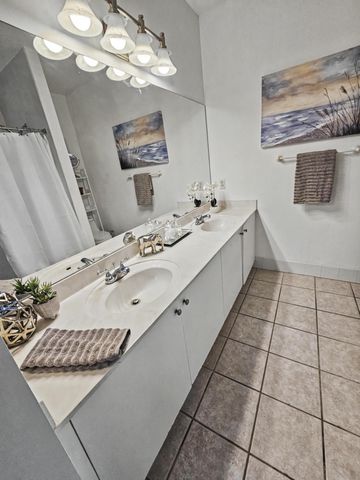 4892 Chancellor Drive 21, Jupiter, FL 33458