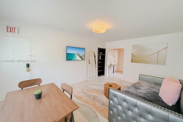 1029 94th St 7, Bay Harbor Islands, FL 33154