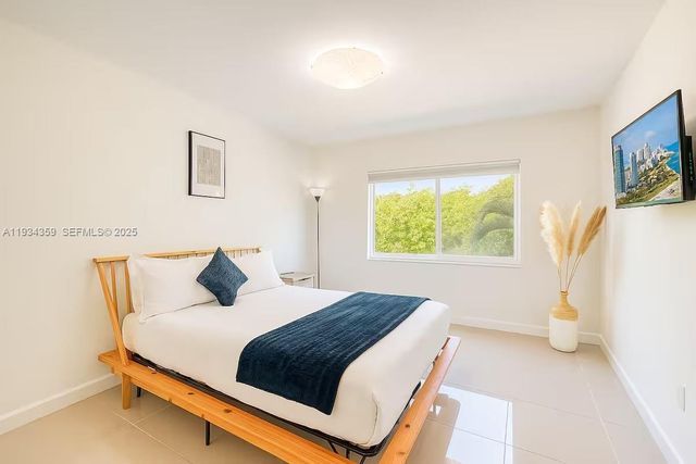 1029 94th St 7, Bay Harbor Islands, FL 33154