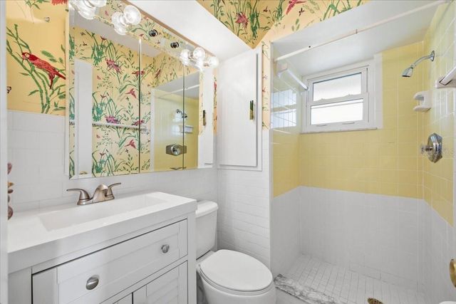 611 GULF DRIVE N C29, Bradenton Beach, FL 34217