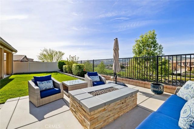 29819 Saddle Ranch Place, Menifee, CA 92584