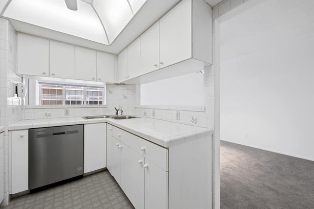 4010 Galt Ocean Drive 702, Fort Lauderdale, FL 33308