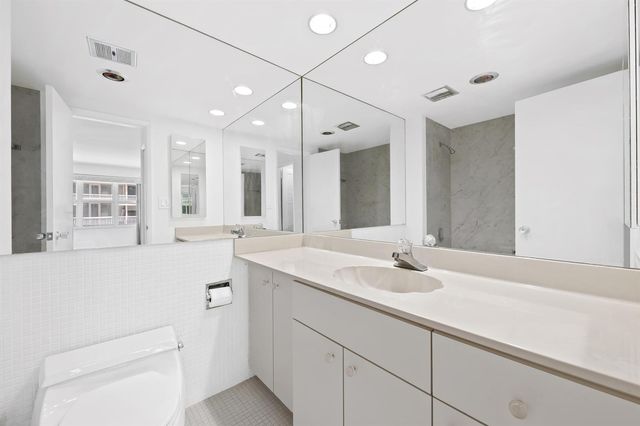 4010 Galt Ocean Drive 702, Fort Lauderdale, FL 33308