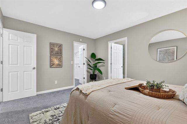 9924 Pebble Beach Cove, Aurora, OH 44202