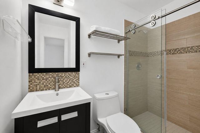 4031 NE 15TH Avenue, Oakland Park, FL 33334