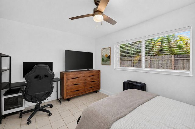 4031 NE 15TH Avenue, Oakland Park, FL 33334