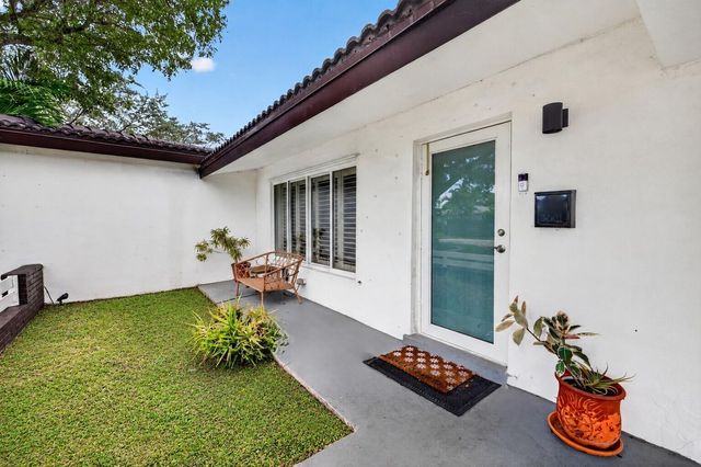 4031 NE 15TH Avenue, Oakland Park, FL 33334