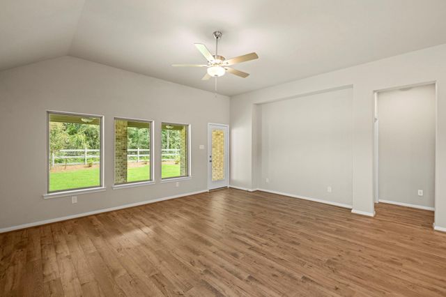 9170 Grand Jubilee Drive, Montgomery, TX 77316