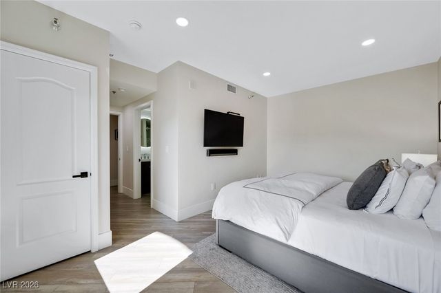 30 Strada Di Villaggio 350, Henderson, NV 89011