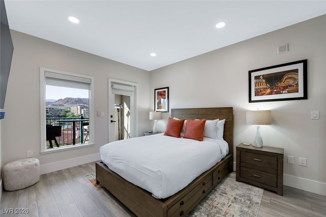 30 Strada Di Villaggio 350, Henderson, NV 89011