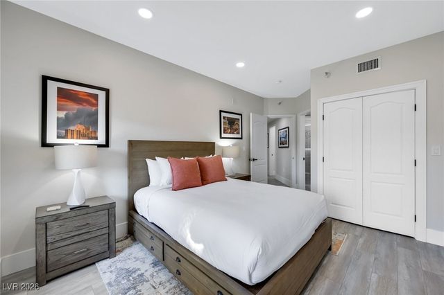 30 Strada Di Villaggio 350, Henderson, NV 89011