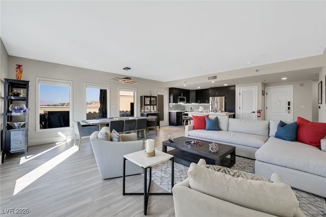 30 Strada Di Villaggio 350, Henderson, NV 89011