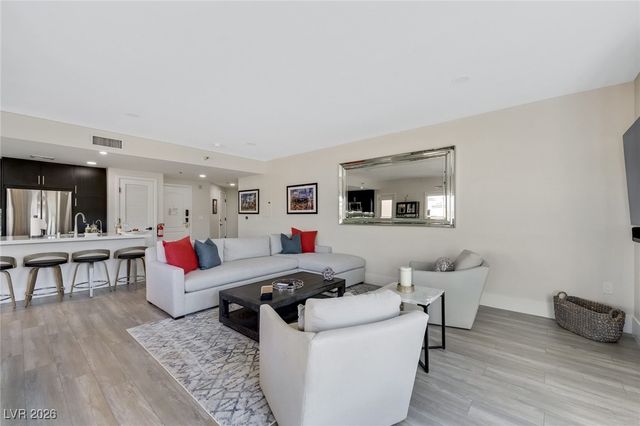 30 Strada Di Villaggio 350, Henderson, NV 89011