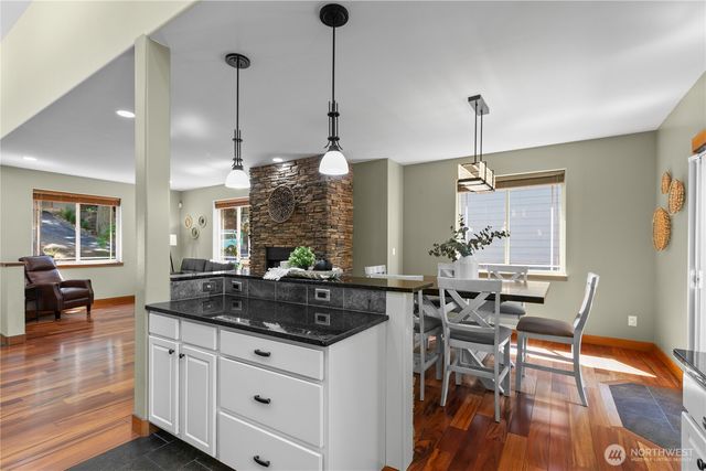 16 Sunflower Circle, Bellingham, WA 98229