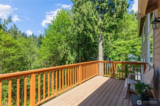 16 Sunflower Circle, Bellingham, WA 98229