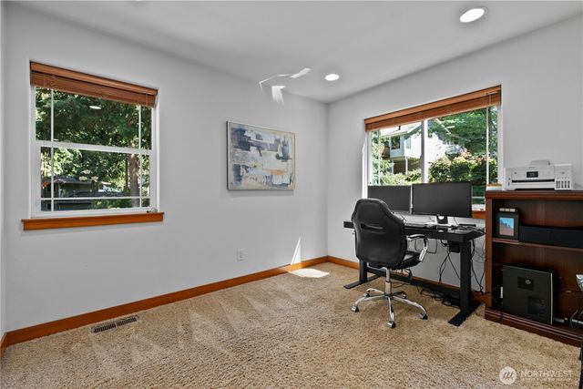16 Sunflower Circle, Bellingham, WA 98229