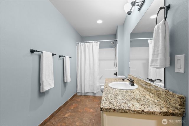 16 Sunflower Circle, Bellingham, WA 98229