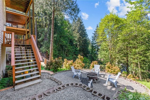 16 Sunflower Circle, Bellingham, WA 98229