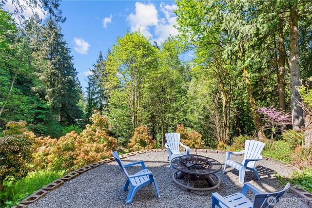 16 Sunflower Circle, Bellingham, WA 98229