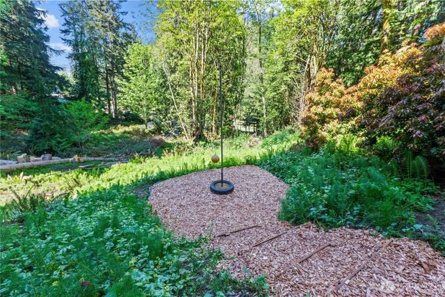 16 Sunflower Circle, Bellingham, WA 98229
