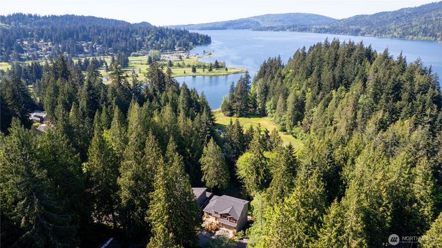 16 Sunflower Circle, Bellingham, WA 98229