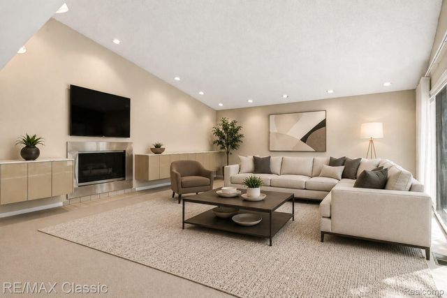 5423 W Bloomfield Lake Road, West Bloomfield Charter Township, MI 48323