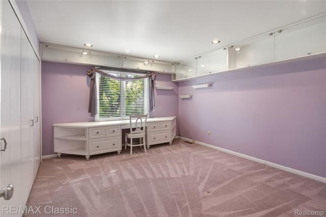 5423 W Bloomfield Lake Road, West Bloomfield Charter Township, MI 48323