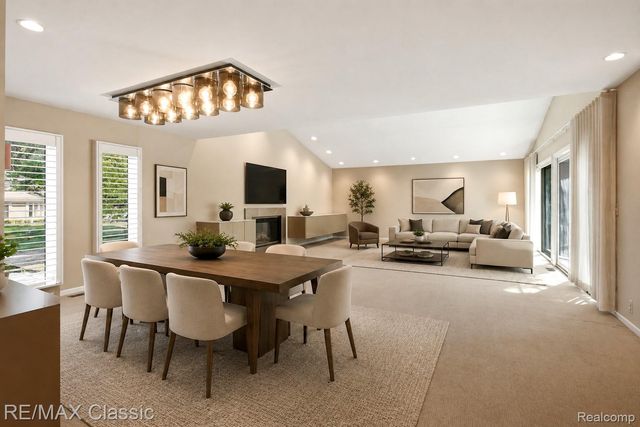 5423 W Bloomfield Lake Road, West Bloomfield Charter Township, MI 48323