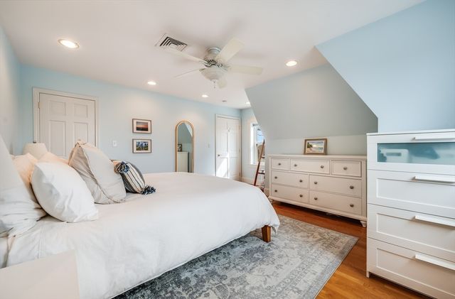 39 Chestnut St 2C, Stoneham, MA 02180