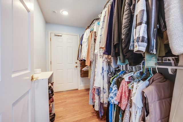 39 Chestnut St 2C, Stoneham, MA 02180