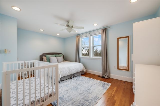 39 Chestnut St 2C, Stoneham, MA 02180