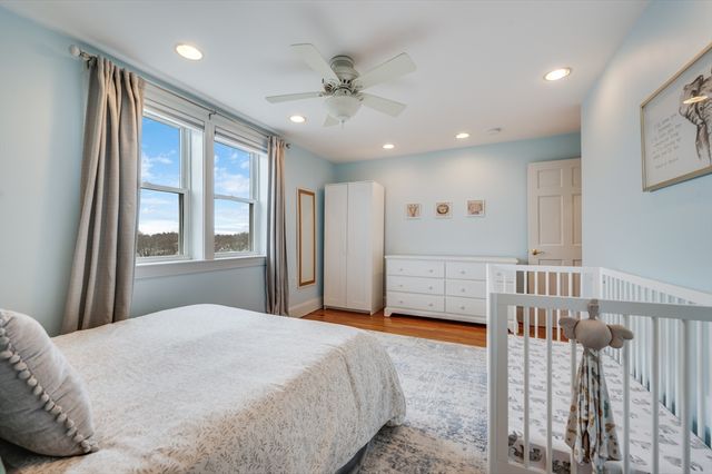 39 Chestnut St 2C, Stoneham, MA 02180